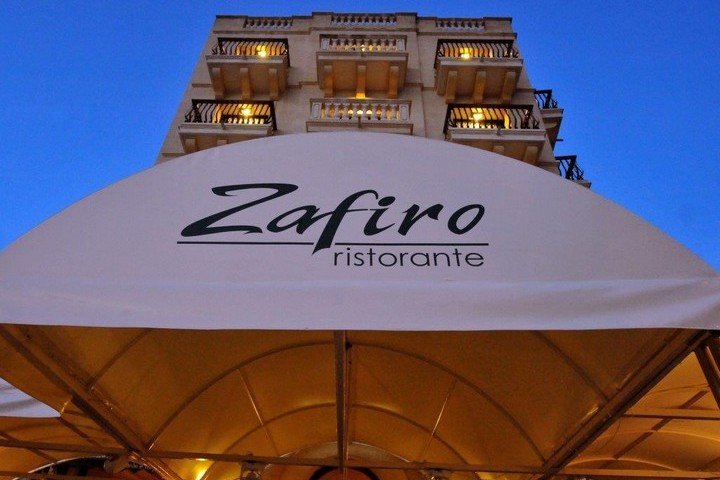 Zafiro restaurant