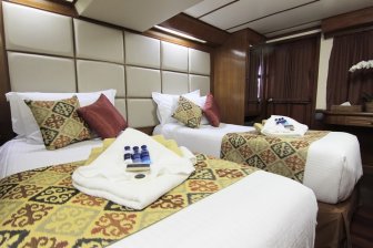 deluxe twin cabin.jpg