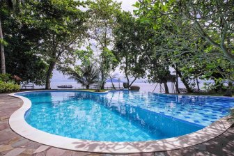 Murex Manado Dive resort zwembad Murex Manado Dive resort zwembad