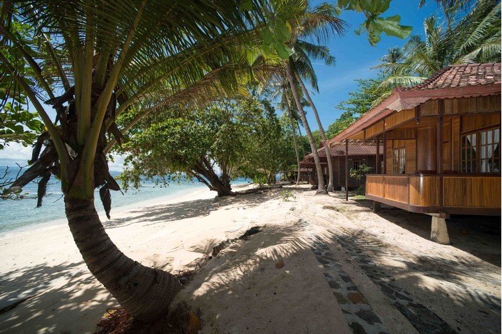 Murex Banga island resort cottages