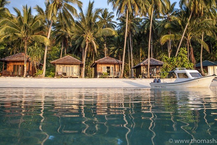 Triton Bay Divers - Dive and Travel