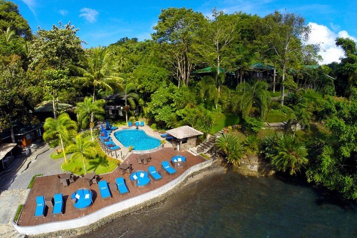 Lembeh Dive Resort-Dive and Travel