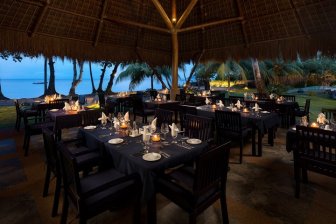restaurant Atmosphere Resorts & Spa - Dive and Travel