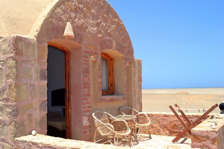 Marsa Nakari - Buitenkant Hut