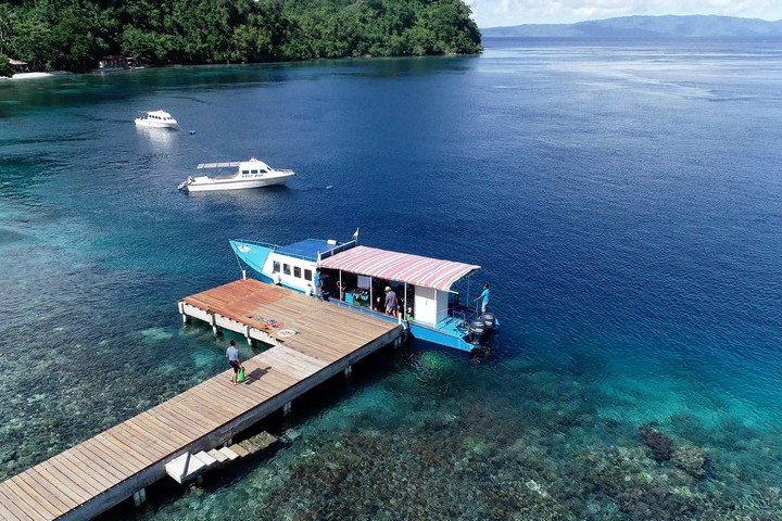 Sali Bay Dive Resort - Dive and Travel
