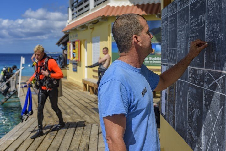 Bootlijst Buddy Dive Resort