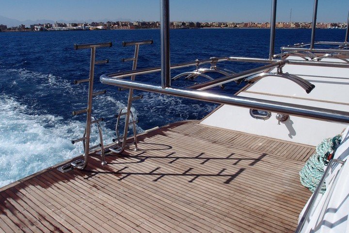 Big Blue Liveaboard duikplatform Rode Zee Egypte