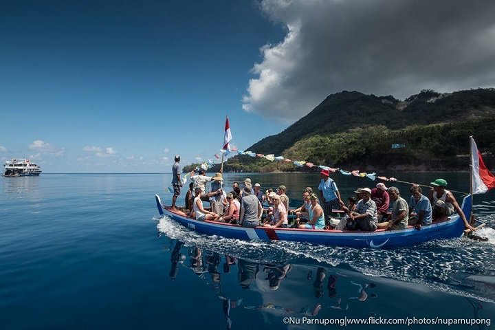 White Manta Cruises - Dive and Travel