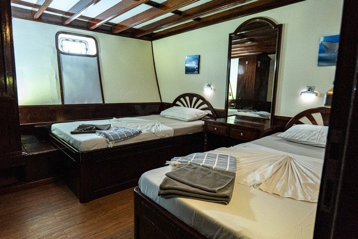 Amba Liveaboard - Dive and Travel