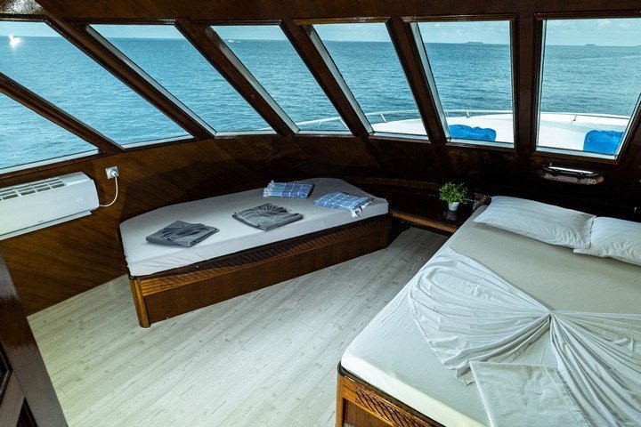Amba Liveaboard - Dive and Travel