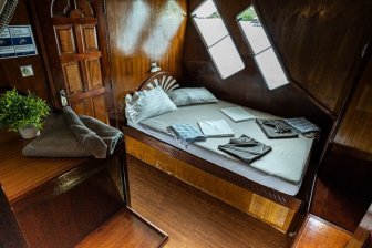 mle-ambaliveboard - upper standard cabin 9 Amba Liveaboard - Dive and Travel