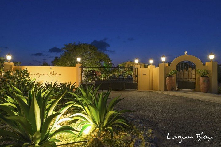 Lagun Blou Curaçao Resort entree