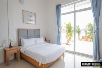 mle-truesouth seaview room2 True South Sunset Beach House - Dive and Travel