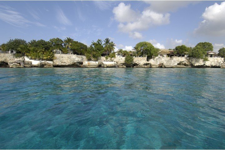 Sun Reef Curacao - Dive and Travel