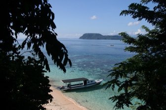 Bangka Island Resort - uitzicht op boot en zee