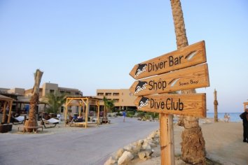Breakers OrcaDive - Diveclub aanwijzingsbord