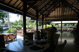 MimpiResort - binnen & buiten terras