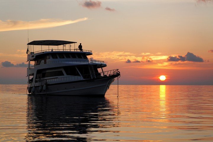 Sheena Liveaboard - Zonsondergang Sheena