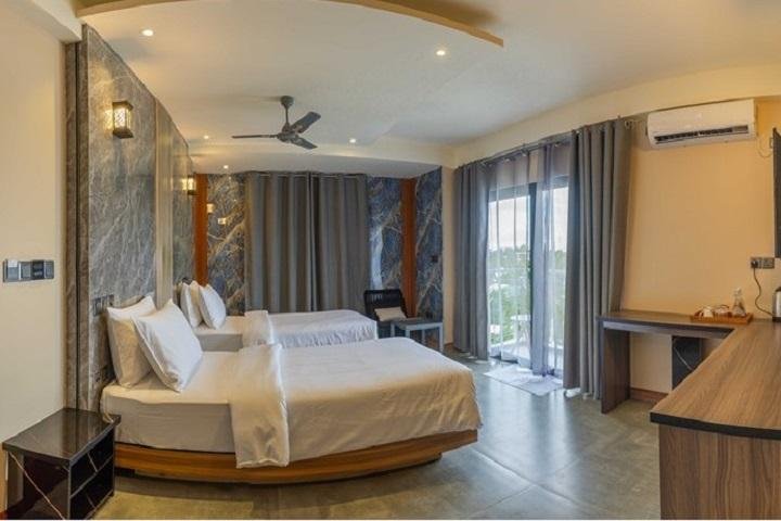 AIG Grand Hotel