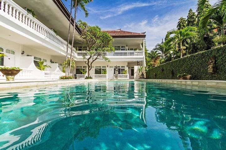 Akaya Bali